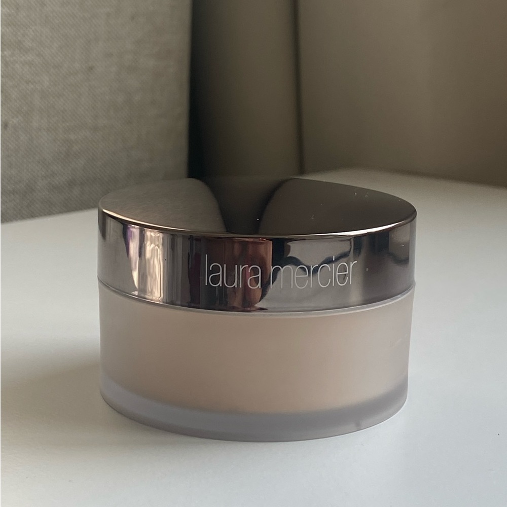 Translucent Loose Setting Powder Glow